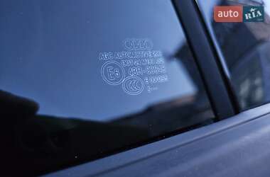 Седан Audi A3 2016 в 