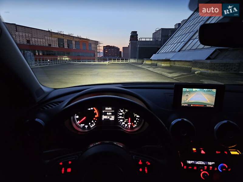 Седан Audi A3 2016 в Днепре