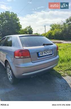 Хэтчбек Audi A3 2005 в 
