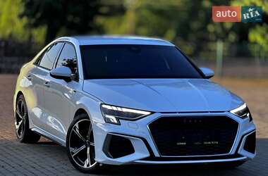 Седан Audi A3 2021 в Дрогобыче