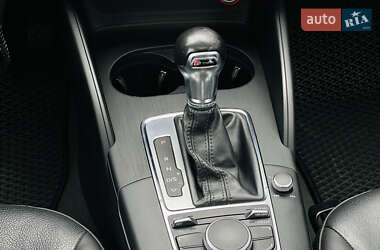 Седан Audi A3 2015 в 