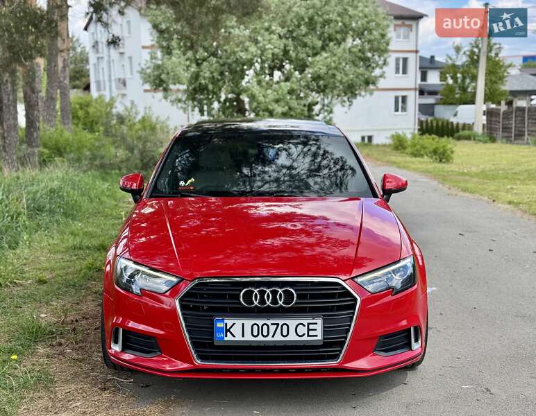 Седан Audi A3 2016 в Киеве