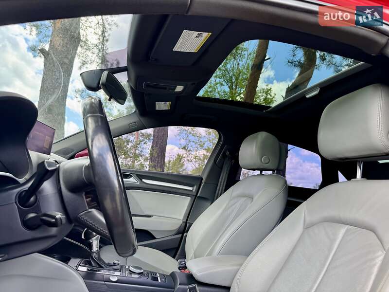 Седан Audi A3 2016 в Киеве