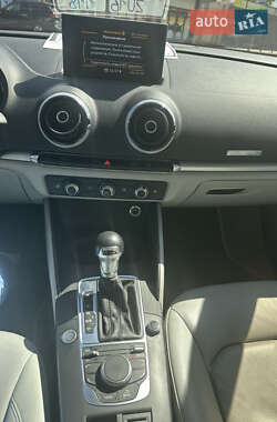 Седан Audi A3 2016 в 