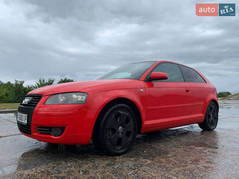 Хэтчбек Audi A3 2004 в Черкассах
