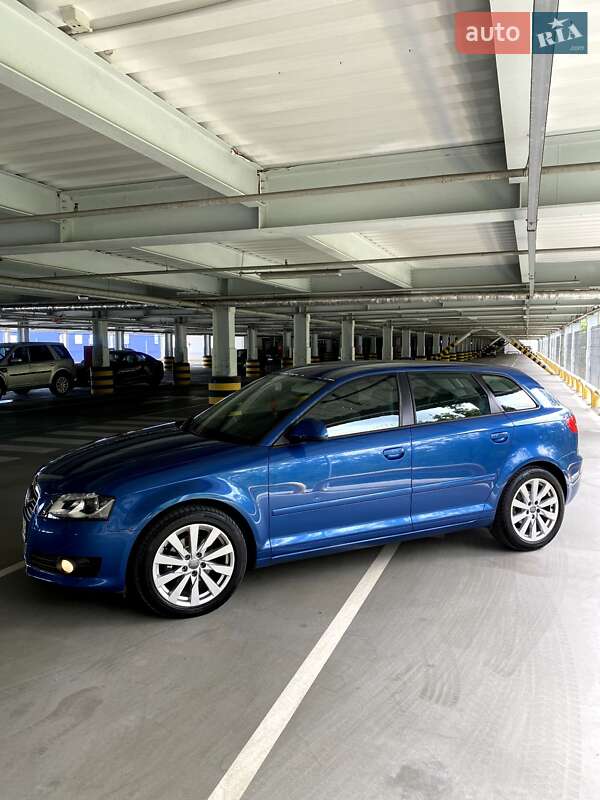 Хэтчбек Audi A3 2008 в Киеве