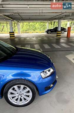 Хэтчбек Audi A3 2008 в 