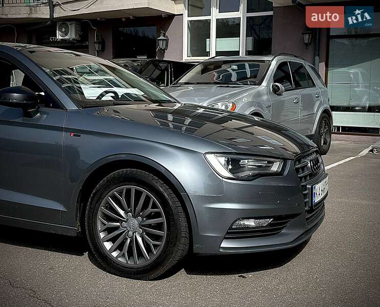 Седан Audi A3 2016 в Києві