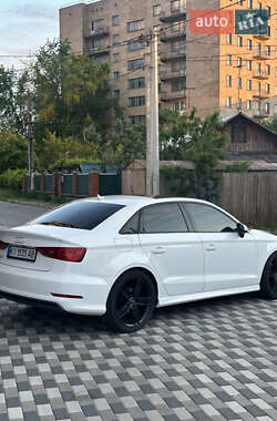 Седан Audi A3 2016 в 