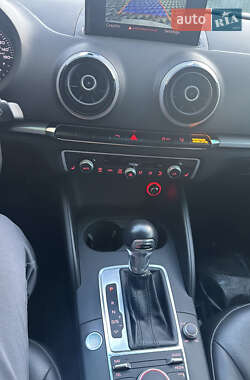 Седан Audi A3 2016 в 