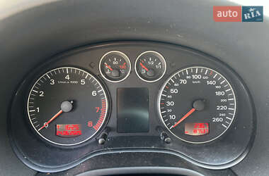 Хэтчбек Audi A3 2005 в 