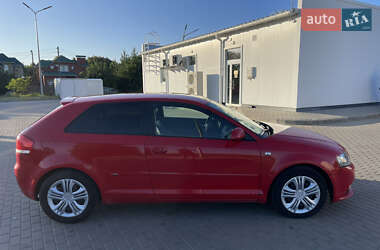 Хэтчбек Audi A3 2006 в 