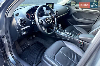 Седан Audi A3 2016 в 