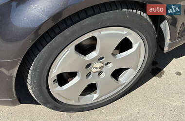 Хэтчбек Audi A3 2003 в 