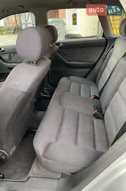 Хэтчбек Audi A3 2000 в 