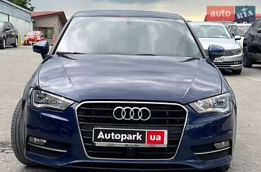 Хэтчбек Audi A3 2016 в 
