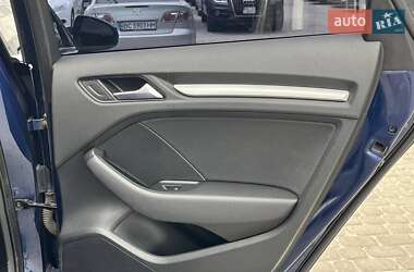 Хэтчбек Audi A3 2016 в 