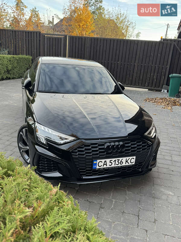 Седан Audi A3 2021 в Киеве