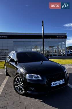 Хэтчбек Audi A3 2010 в 
