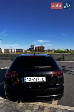 Хэтчбек Audi A3 2010 в 