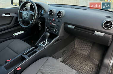 Хэтчбек Audi A3 2005 в 