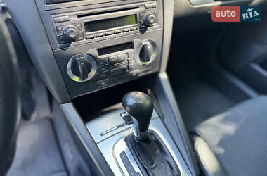 Хэтчбек Audi A3 2005 в 