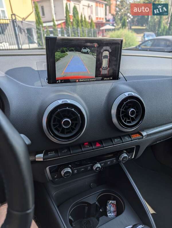 Хэтчбек Audi A3 2016 в Хмельницком