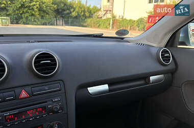Хэтчбек Audi A3 2006 в 