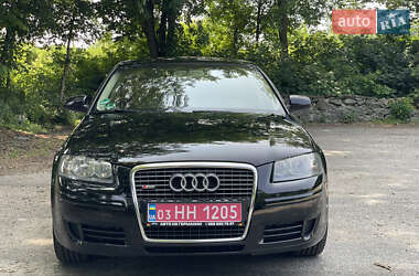 Хэтчбек Audi A3 2006 в 