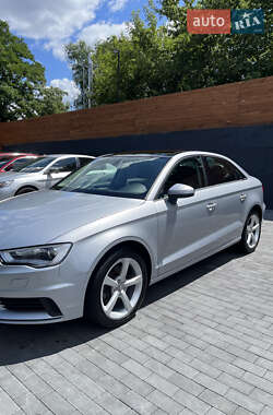 Седан Audi A3 2014 в 