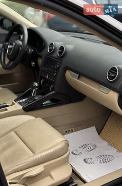 Хэтчбек Audi A3 2005 в 