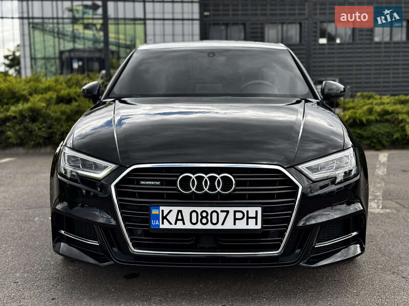 Седан Audi A3 2019 в Киеве