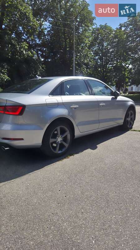 Седан Audi A3 2014 в Желтых Водах
