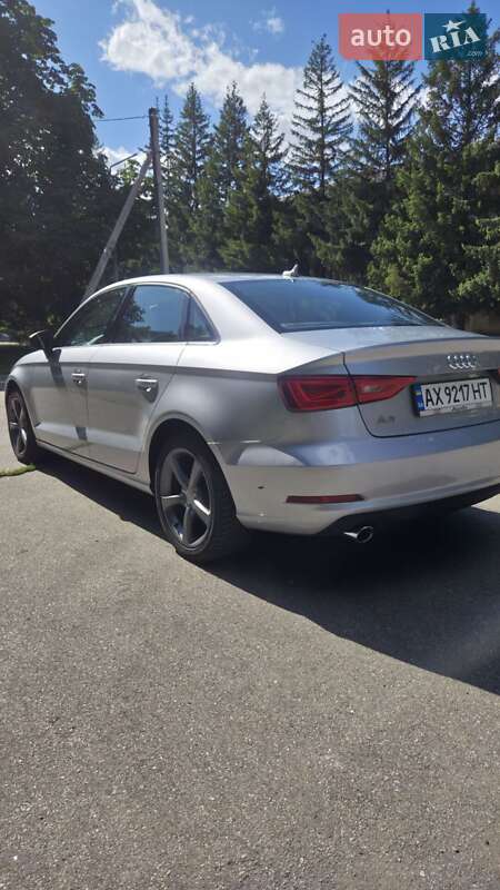 Седан Audi A3 2014 в Желтых Водах