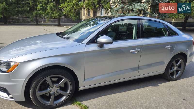 Седан Audi A3 2014 в Желтых Водах