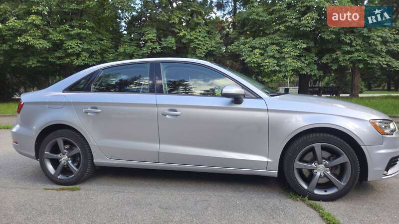Седан Audi A3 2014 в Желтых Водах