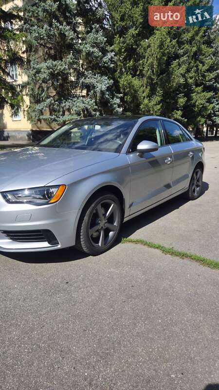 Седан Audi A3 2014 в Желтых Водах