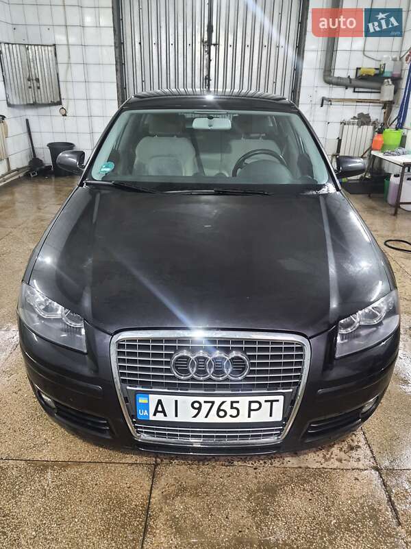 Хэтчбек Audi A3 2008 в 