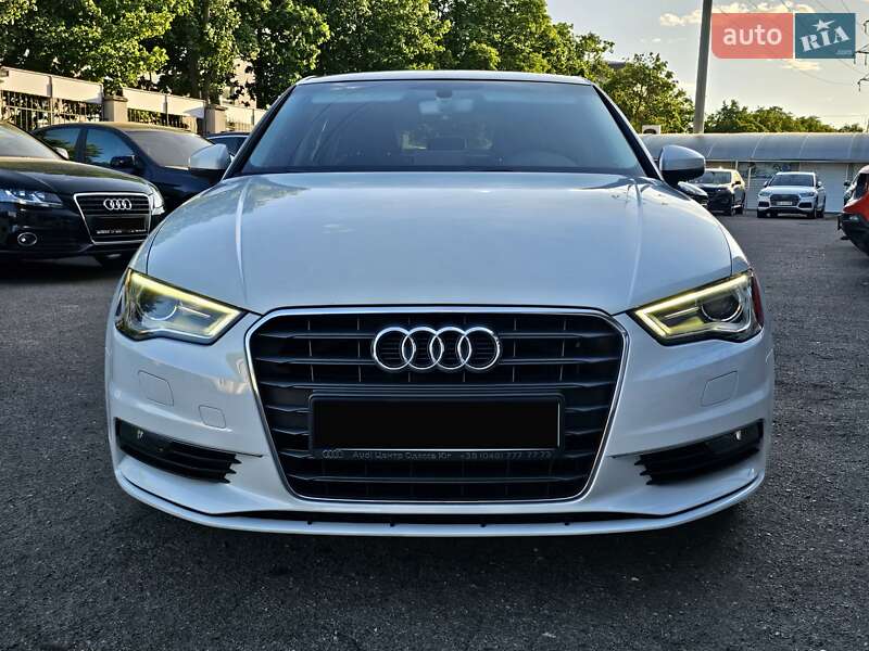 Седан Audi A3 2015 в Одессе