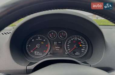 Хетчбек Audi A3 2010 в 