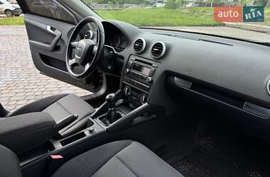Хетчбек Audi A3 2010 в 