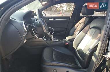 Седан Audi A3 2016 в 