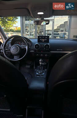 Седан Audi A3 2016 в 