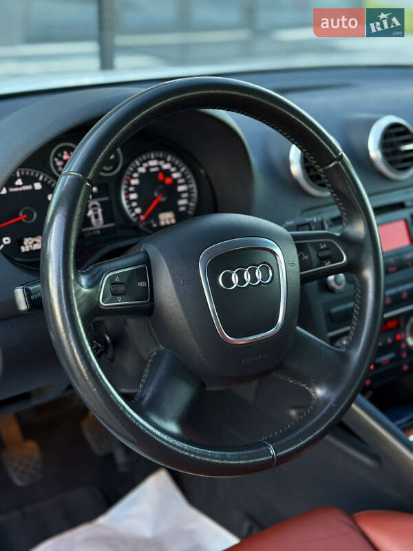 Хэтчбек Audi A3 2010 в Луцке