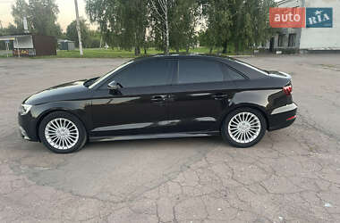 Седан Audi A3 2015 в 
