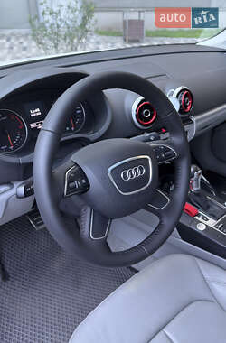 Седан Audi A3 2015 в 