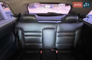 Хэтчбек Audi A3 2003 в 