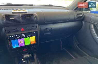 Хэтчбек Audi A3 2003 в 