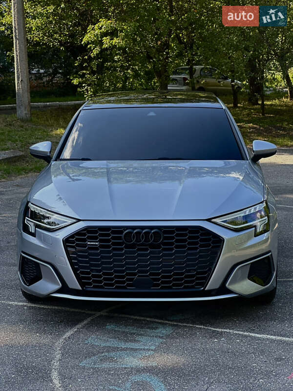 Седан Audi A3 2023 в Харькове