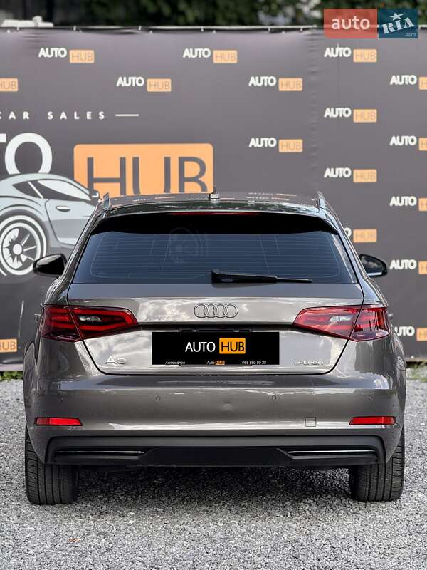 Хэтчбек Audi A3 2016 в Харькове